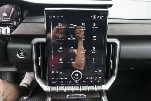 2024 GMC Acadia FWD Denali