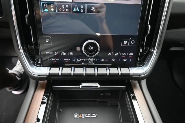 2026 GMC Yukon 4WD Denali