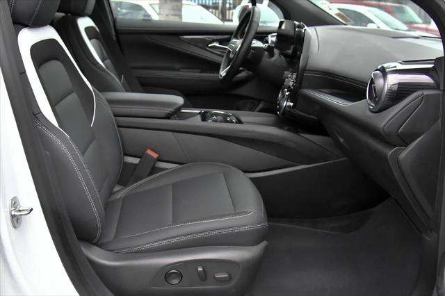 2024 Chevrolet V Blazer eAWD 2LT
