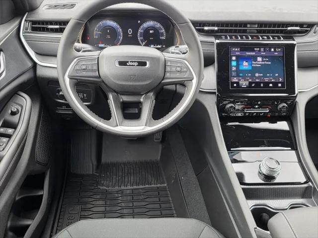 2026 Jeep Grand Cherokee L Altitude 4x2
