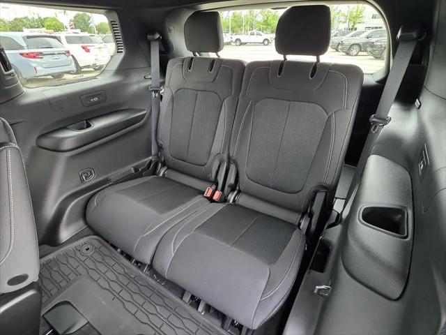 2026 Jeep Grand Cherokee L Altitude 4x2