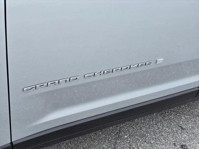 2026 Jeep Grand Cherokee L Altitude 4x2