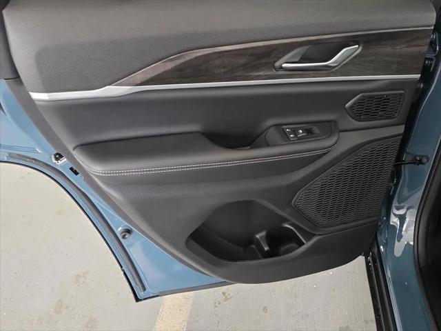 2026 Jeep Grand Cherokee Limited 4x2