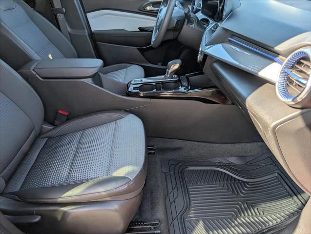 2024 Chevrolet Trax FWD LT