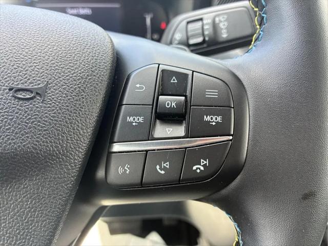 2025 Ford Maverick Lobo Standard