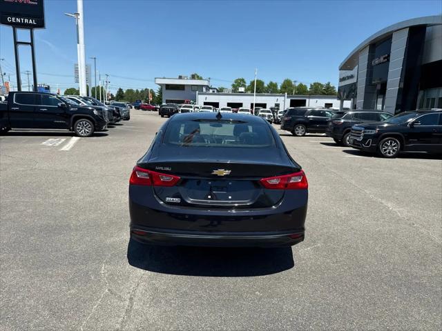 2022 Chevrolet Malibu FWD 1FL