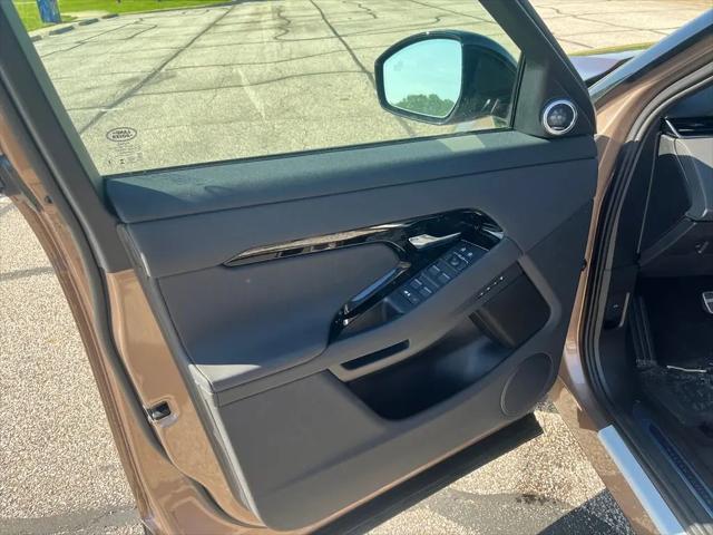 2026 Land Rover Range Rover Evoque Hoxton Edition