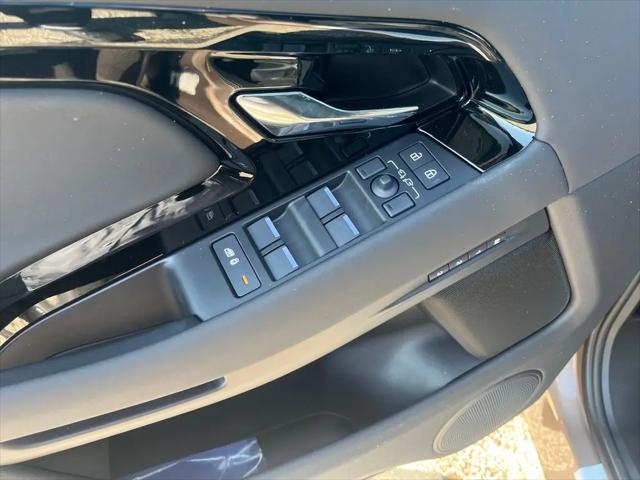 2026 Land Rover Range Rover Evoque Hoxton Edition