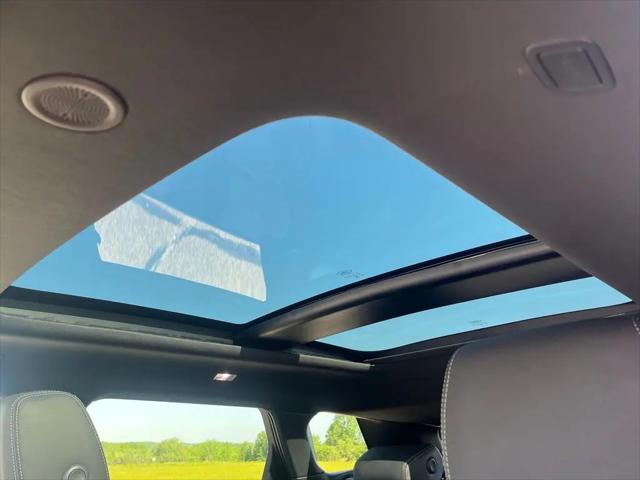 2026 Land Rover Range Rover Evoque Hoxton Edition