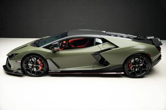 2024 Lamborghini Revuelto Revuelto