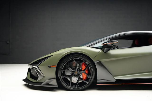 2024 Lamborghini Revuelto Revuelto