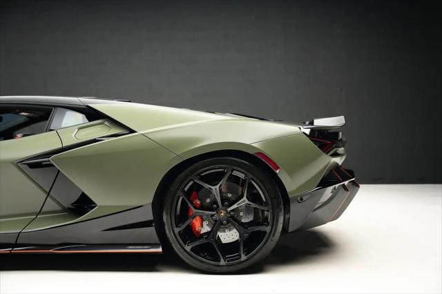 2024 Lamborghini Revuelto Revuelto