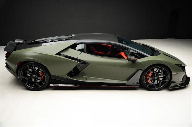 2024 Lamborghini Revuelto Revuelto