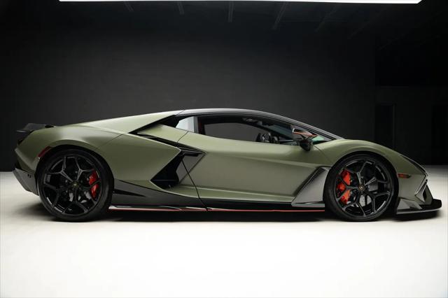2024 Lamborghini Revuelto Revuelto