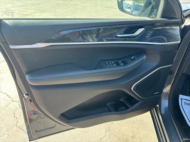 2024 Jeep Grand Cherokee Trailhawk