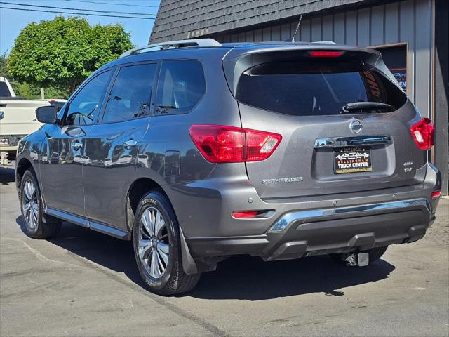 2018 Nissan Pathfinder SV