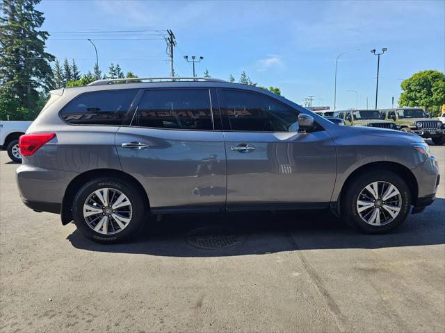 2018 Nissan Pathfinder SV