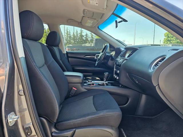 2018 Nissan Pathfinder SV