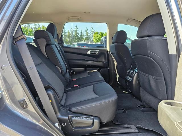 2018 Nissan Pathfinder SV