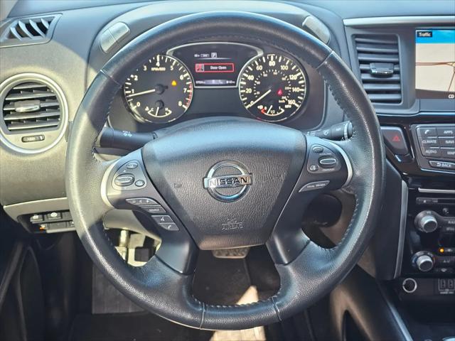 2018 Nissan Pathfinder SV