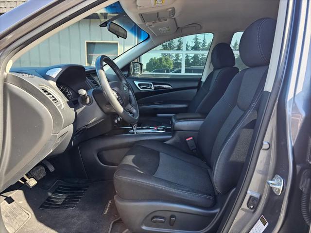 2018 Nissan Pathfinder SV