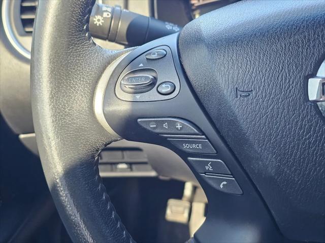2018 Nissan Pathfinder SV