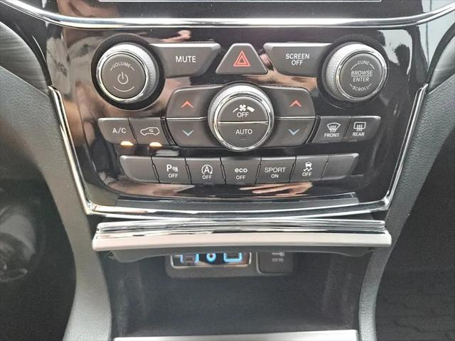 2020 Jeep Grand Cherokee Altitude 4x2