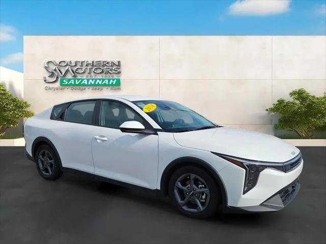 2025 Kia K4 LXS