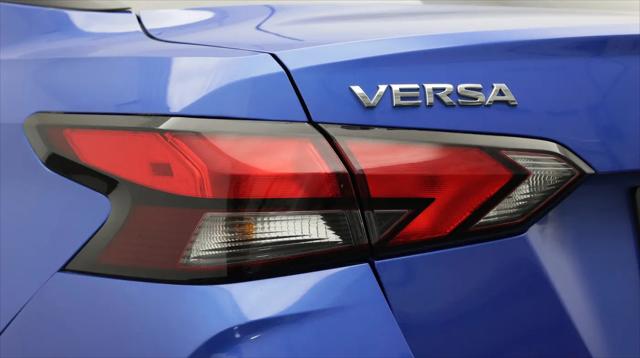 2021 Nissan Versa S Xtronic CVT