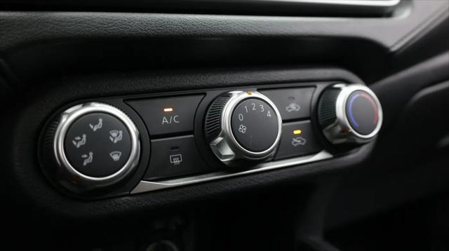 2021 Nissan Versa S Xtronic CVT