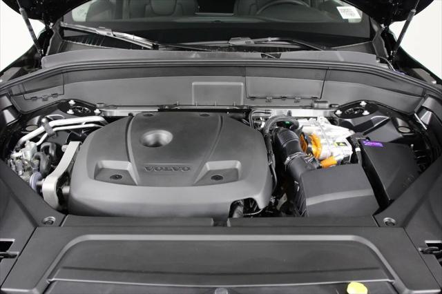 2026 Volvo XC90 Plug-In Hybrid Plus, T8 AWD, Electric/Gasoline, Bright, 6 Seats