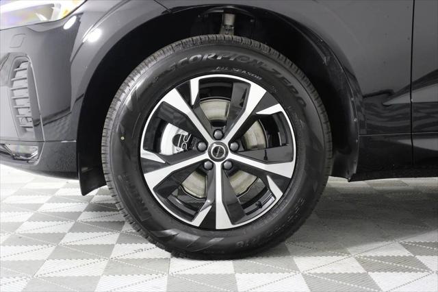 2026 Volvo XC60 B5 Core