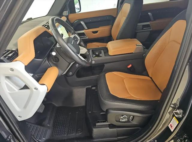 2024 Land Rover Defender 130 P400 X-Dynamic SE