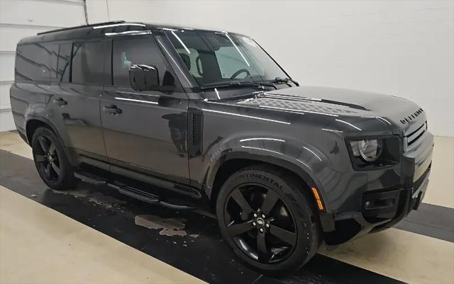 2024 Land Rover Defender 130 P400 X-Dynamic SE