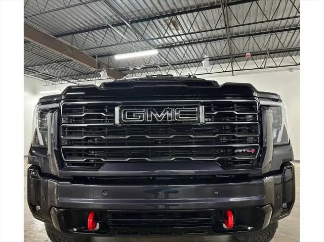 2025 GMC Sierra 2500HD 4WD Crew Cab Standard Bed AT4