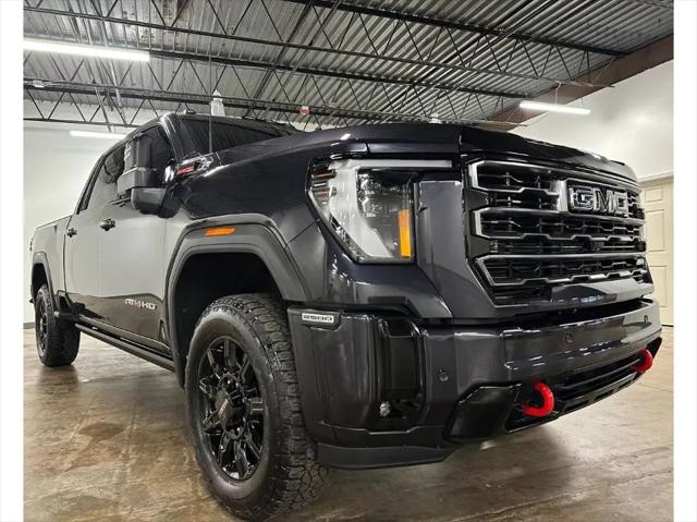 2025 GMC Sierra 2500HD 4WD Crew Cab Standard Bed AT4