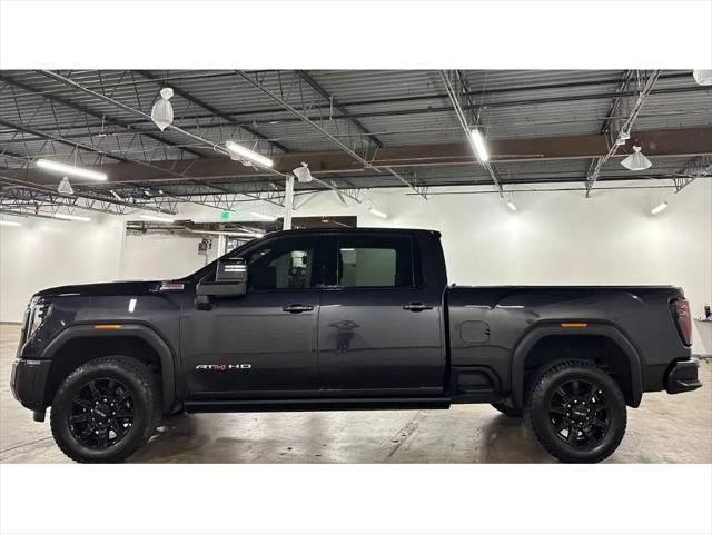 2025 GMC Sierra 2500HD 4WD Crew Cab Standard Bed AT4