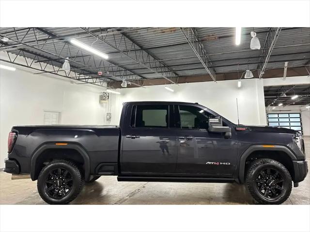 2025 GMC Sierra 2500HD 4WD Crew Cab Standard Bed AT4