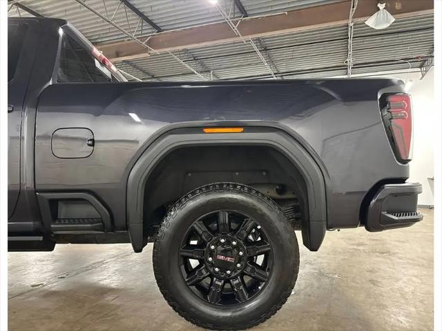 2025 GMC Sierra 2500HD 4WD Crew Cab Standard Bed AT4