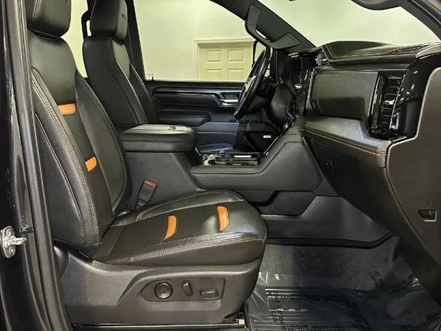 2025 GMC Sierra 2500HD 4WD Crew Cab Standard Bed AT4