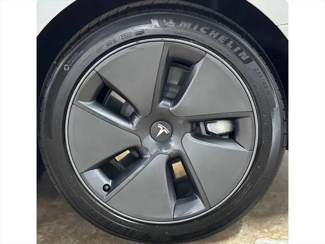 2022 Tesla Model 3 Long Range Dual Motor All-Wheel Drive