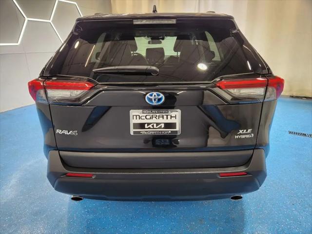 2022 Toyota RAV4 Hybrid XLE Premium