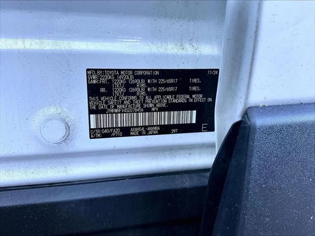 2025 Toyota RAV4 Hybrid XLE