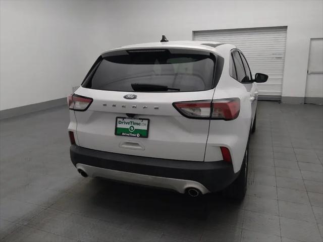 2020 Ford Escape SE