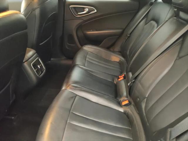 2015 Chrysler 200 C