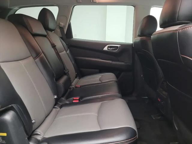 2019 Nissan Pathfinder SL