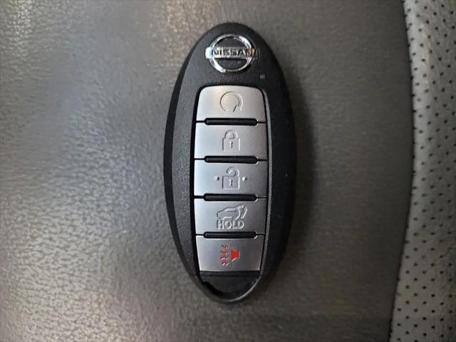 2019 Nissan Pathfinder SL