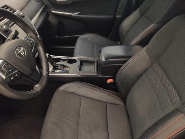 2017 Toyota Camry SE