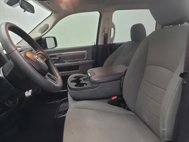 2019 Ram 1500 Classic SLT Crew Cab 4x2 6'4" Box