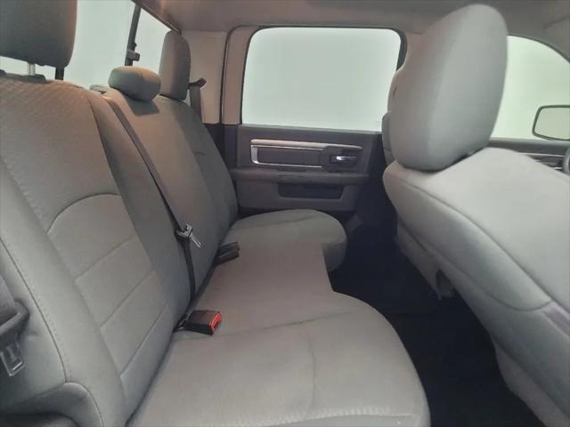 2019 Ram 1500 Classic SLT Crew Cab 4x2 6'4" Box